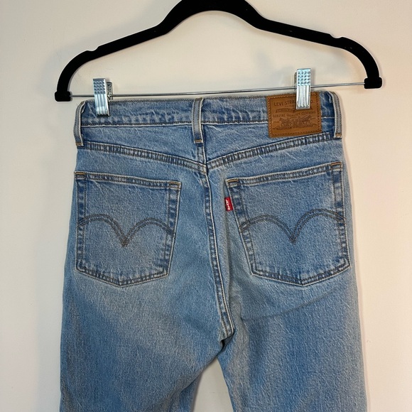 Levi’s Wedgie Straight Jeans - Picture 4 of 5